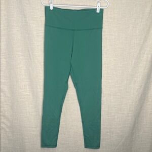 Aritizia TNA Atmophlex Ankle Hi-Rise Green Leggings in Large